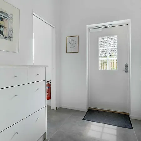 Feriehus New And Cozy House By The And Forest