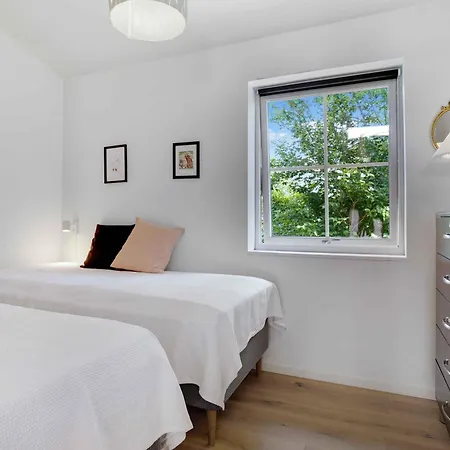 Feriehus New And Cozy House By The And Forest *