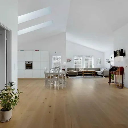 Feriehus New And Cozy House By The And Forest
